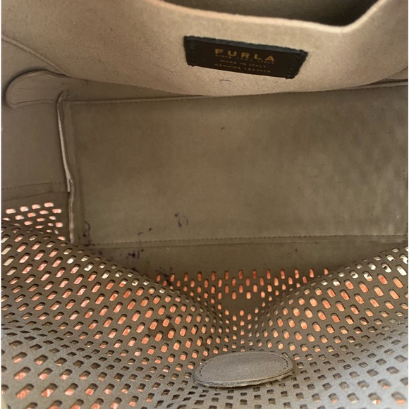 Backpack - Picture 9 of 9